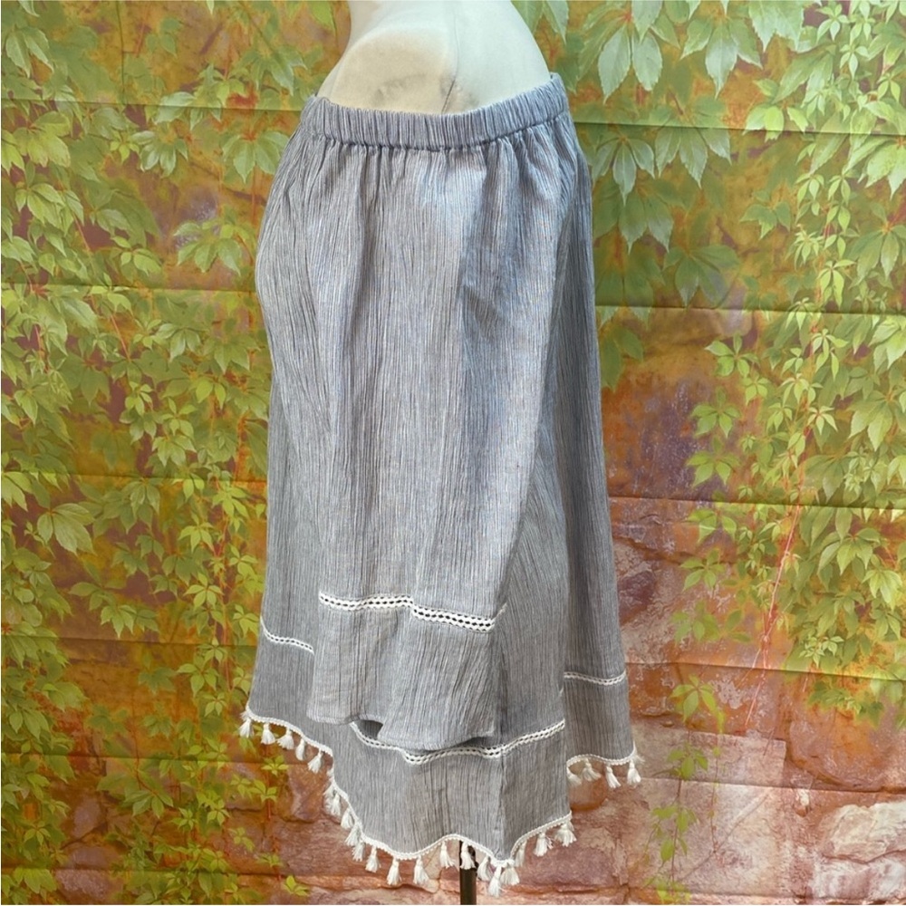 Calessa Off-the-Shoulder Fringe Tassels‎ Boho Top - Picture 4 of 8